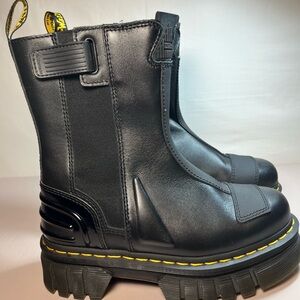 Dr. Martens Audrick Chelsea Platform Boots Women’s 7 Black LA004 SH06Y